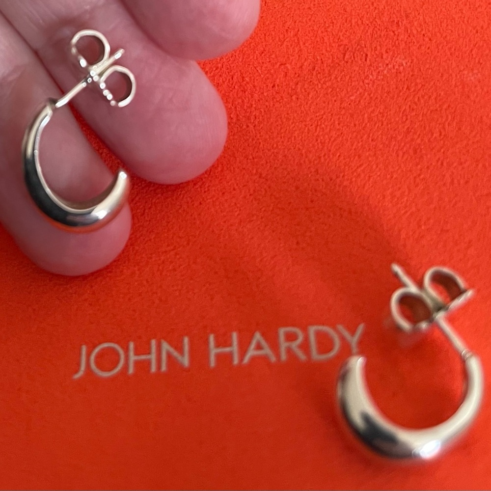 Stunning John Hardy Small Surf Sterling Silver Crescent Hoop Earrings!